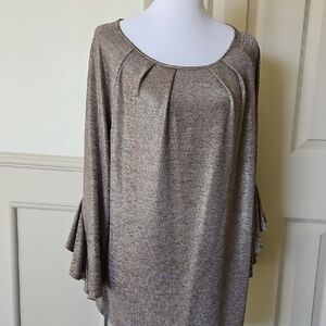 New York & Company Textured Gray Blouse